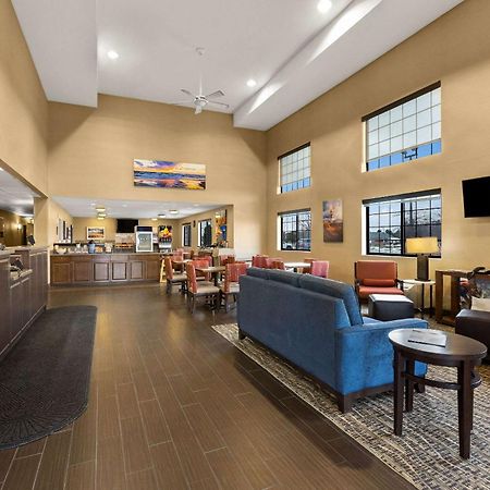 Comfort Inn Ludington Near Us-10 Eksteriør billede