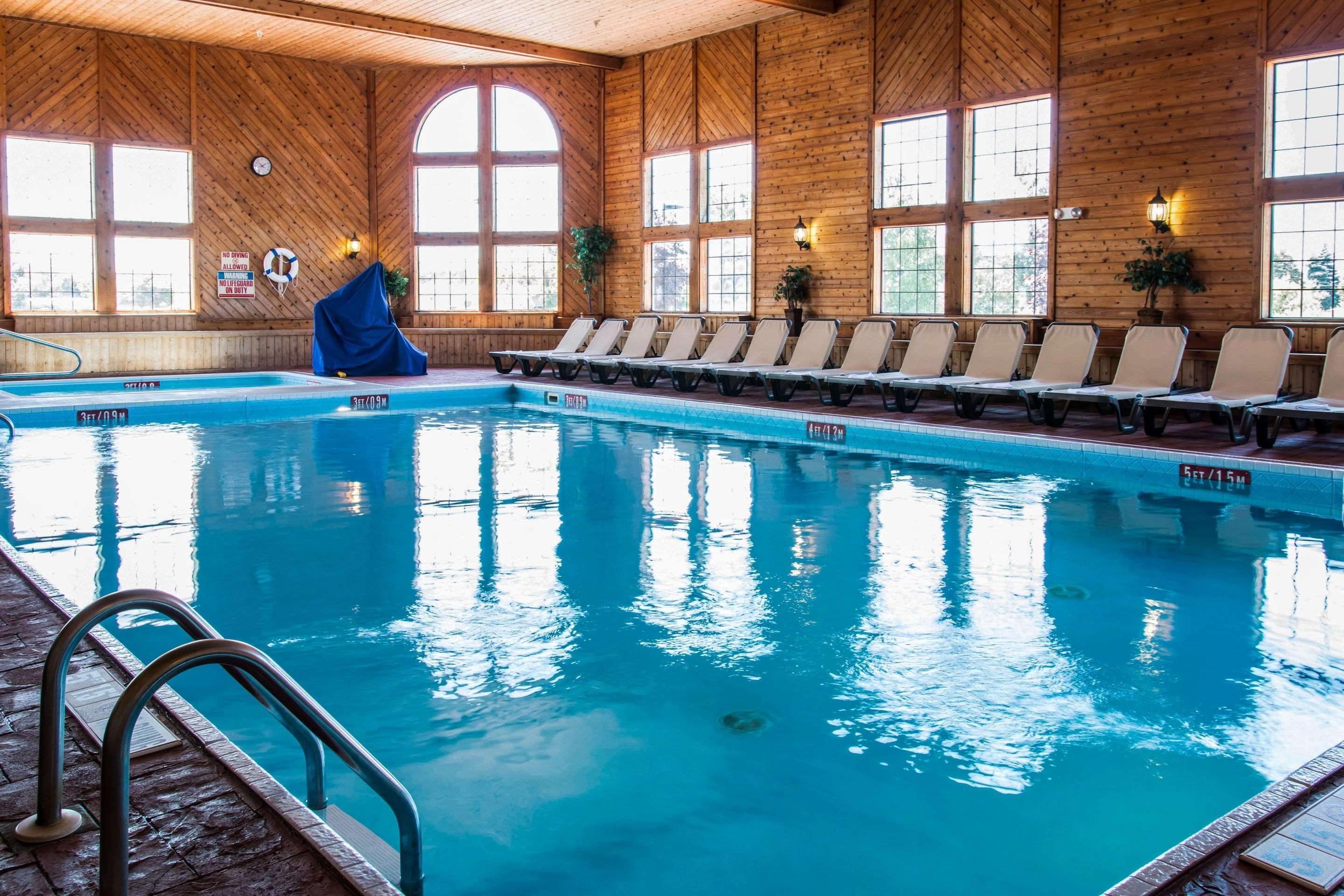 Comfort Inn Ludington Near Us-10 Eksteriør billede