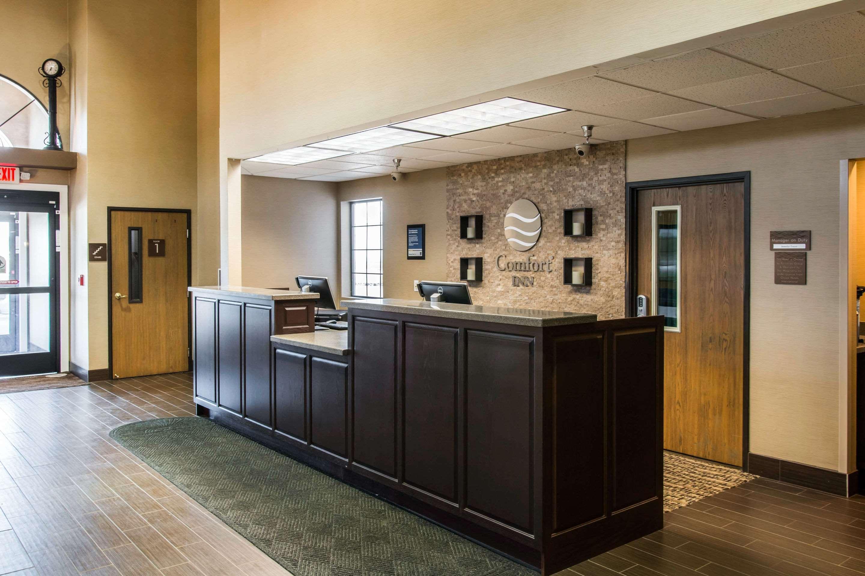 Comfort Inn Ludington Near Us-10 Eksteriør billede