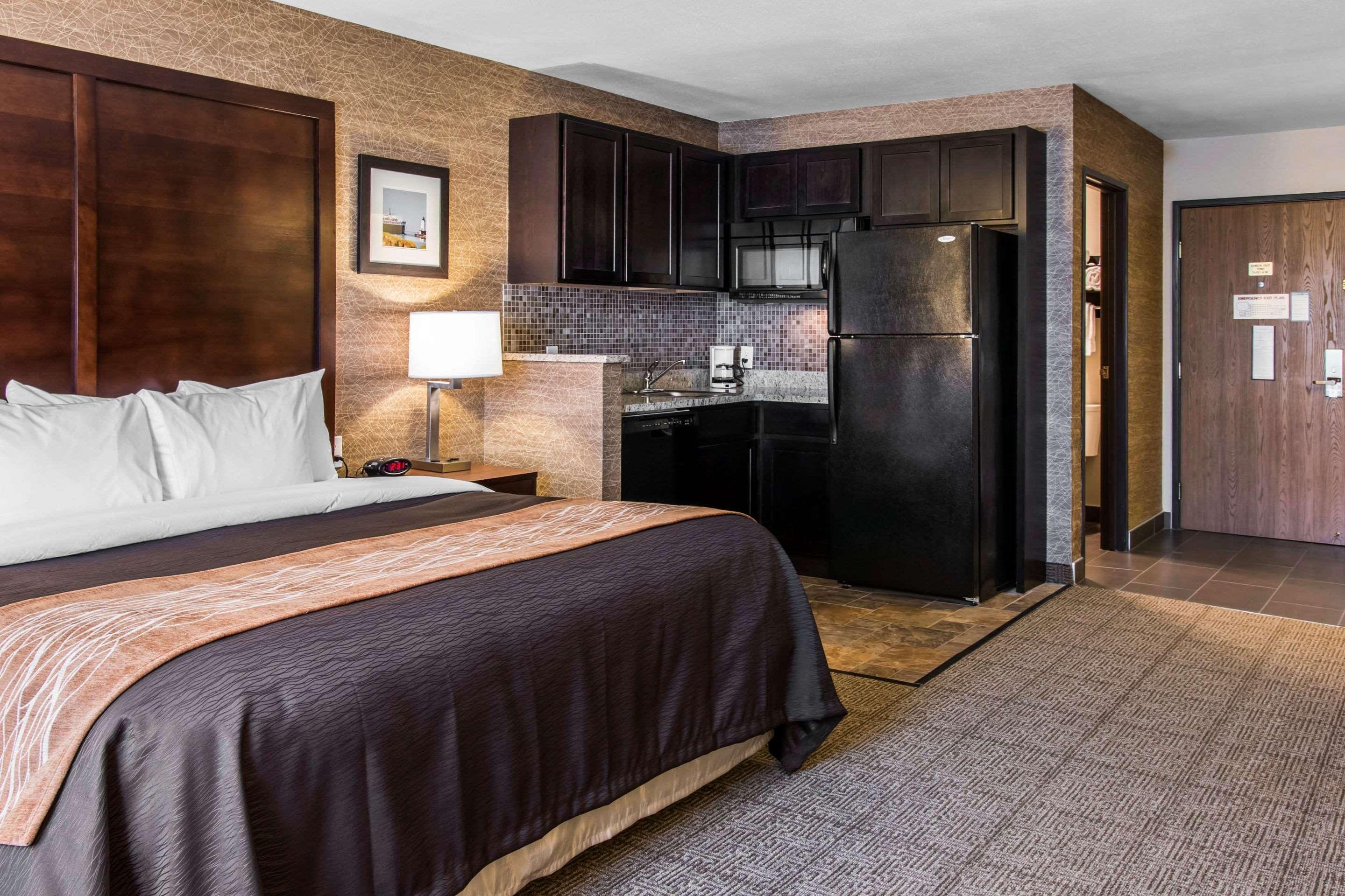 Comfort Inn Ludington Near Us-10 Eksteriør billede