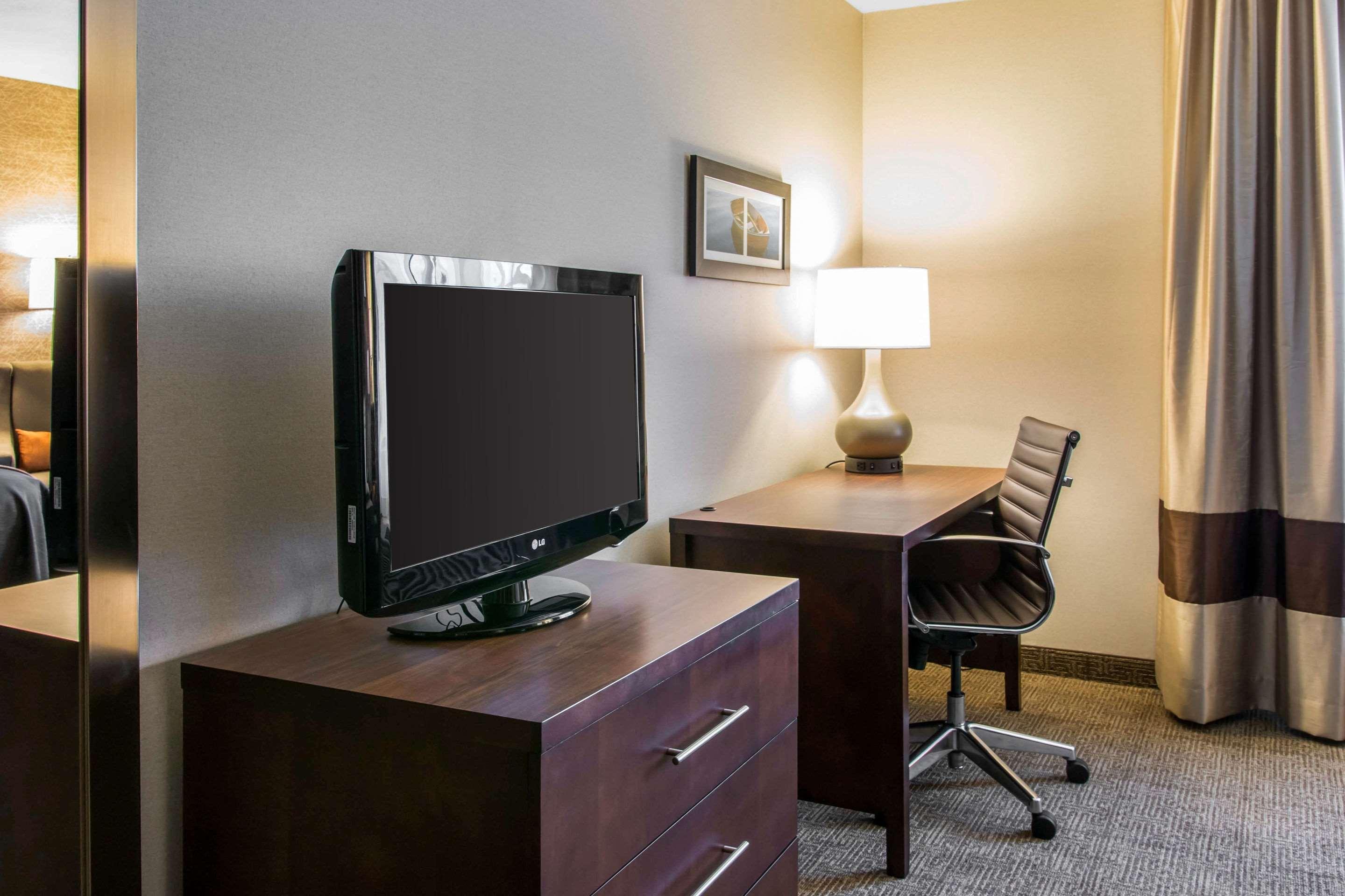 Comfort Inn Ludington Near Us-10 Eksteriør billede