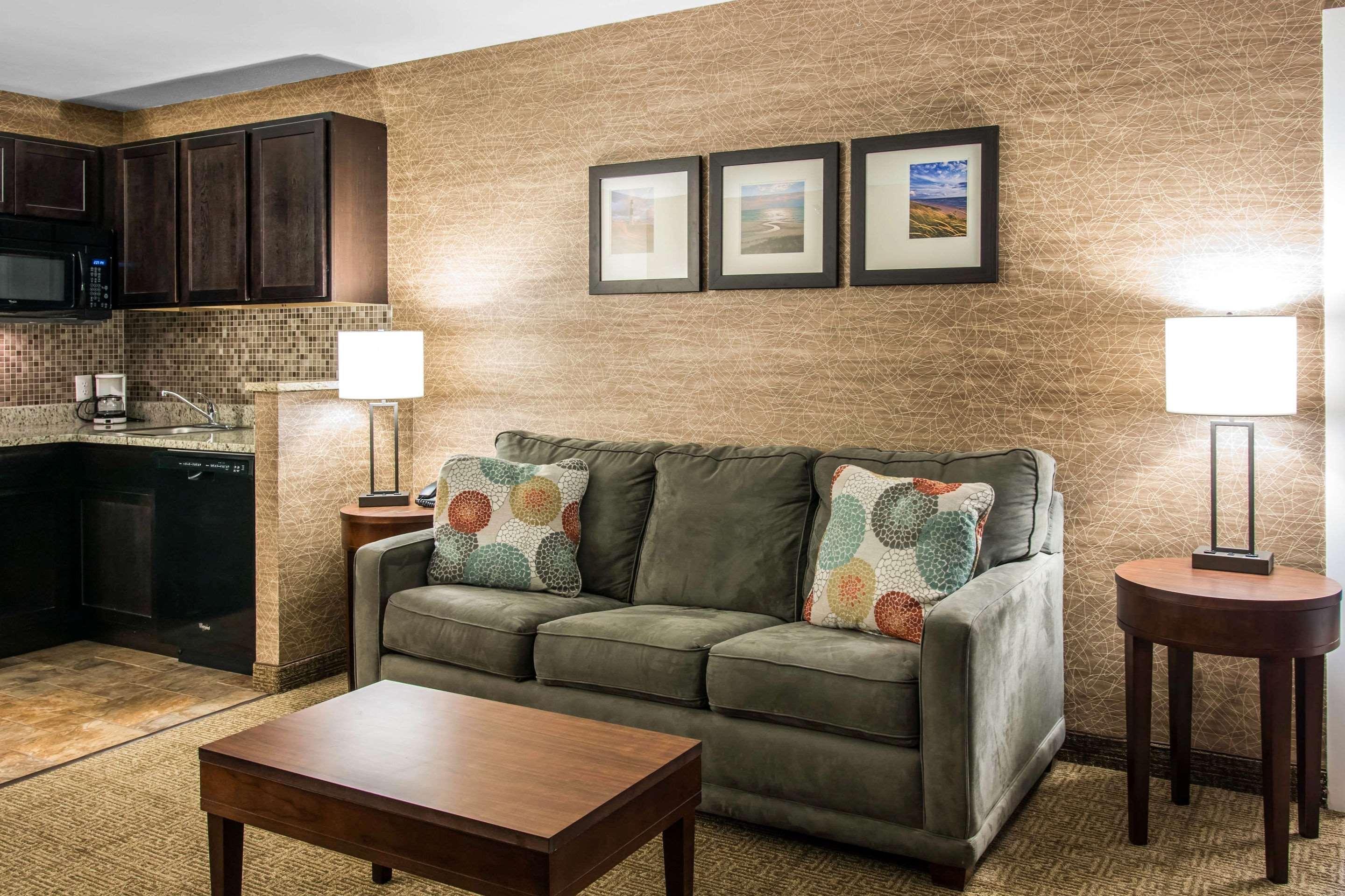 Comfort Inn Ludington Near Us-10 Eksteriør billede