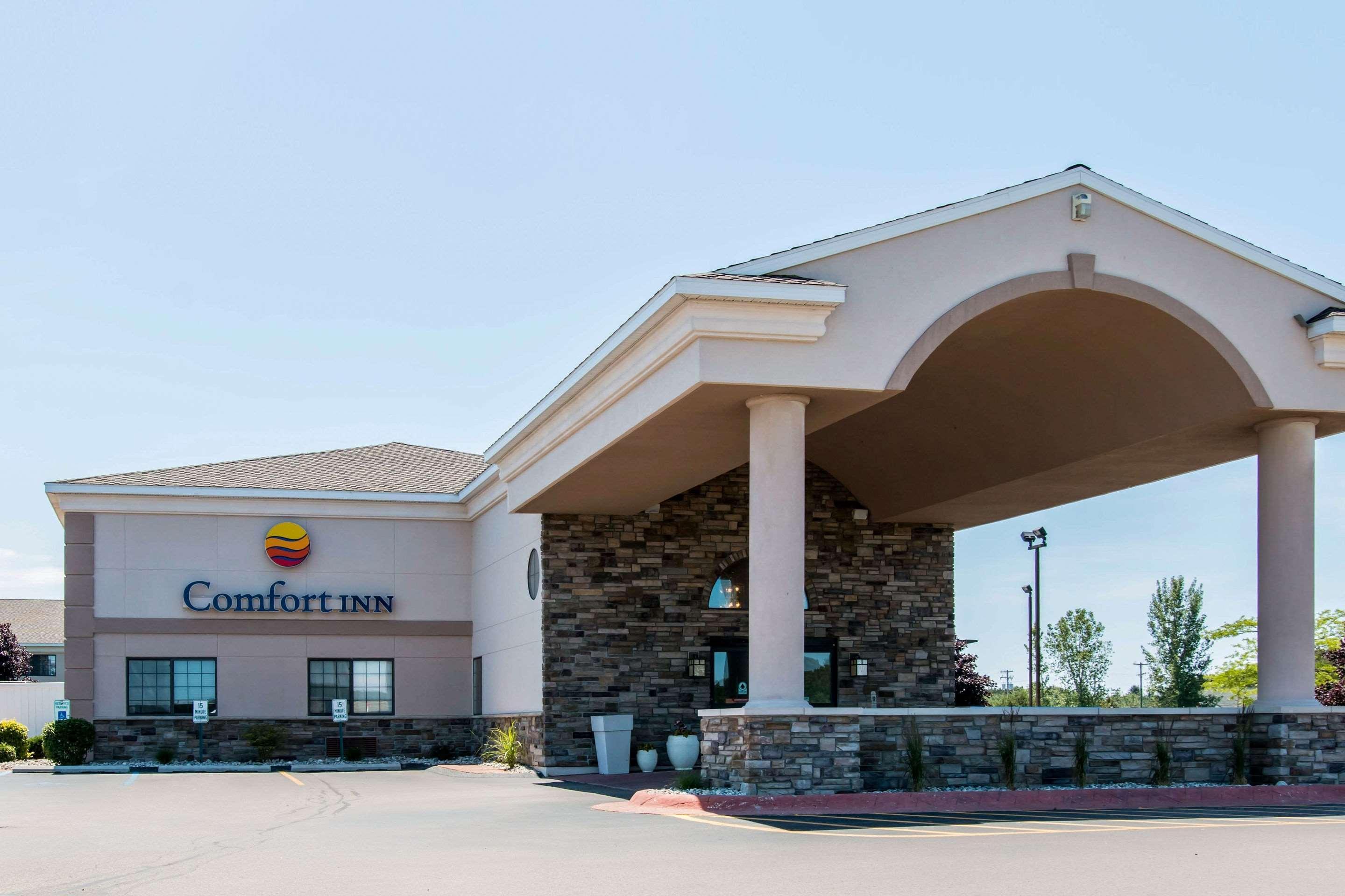 Comfort Inn Ludington Near Us-10 Eksteriør billede