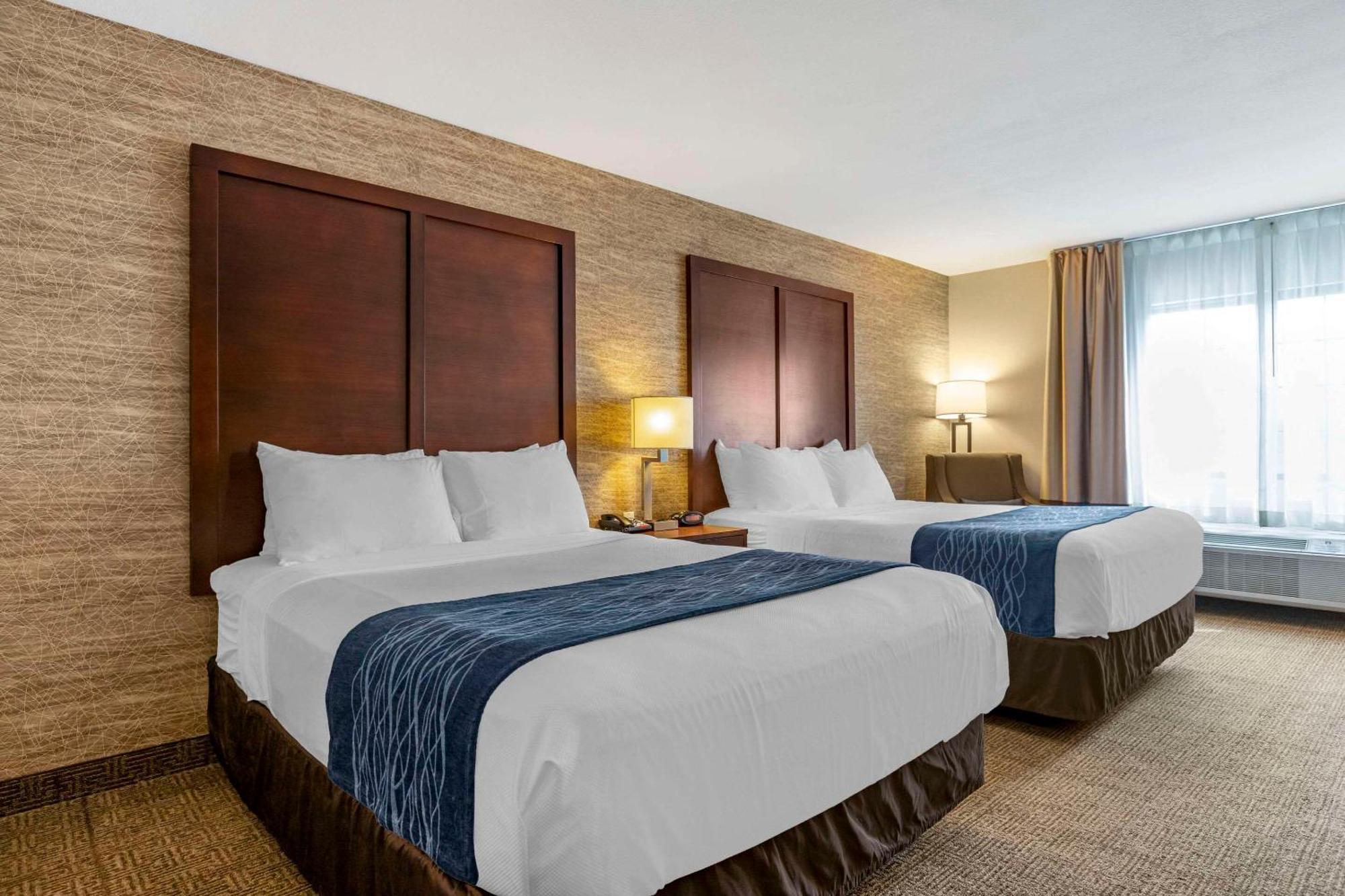 Comfort Inn Ludington Near Us-10 Eksteriør billede