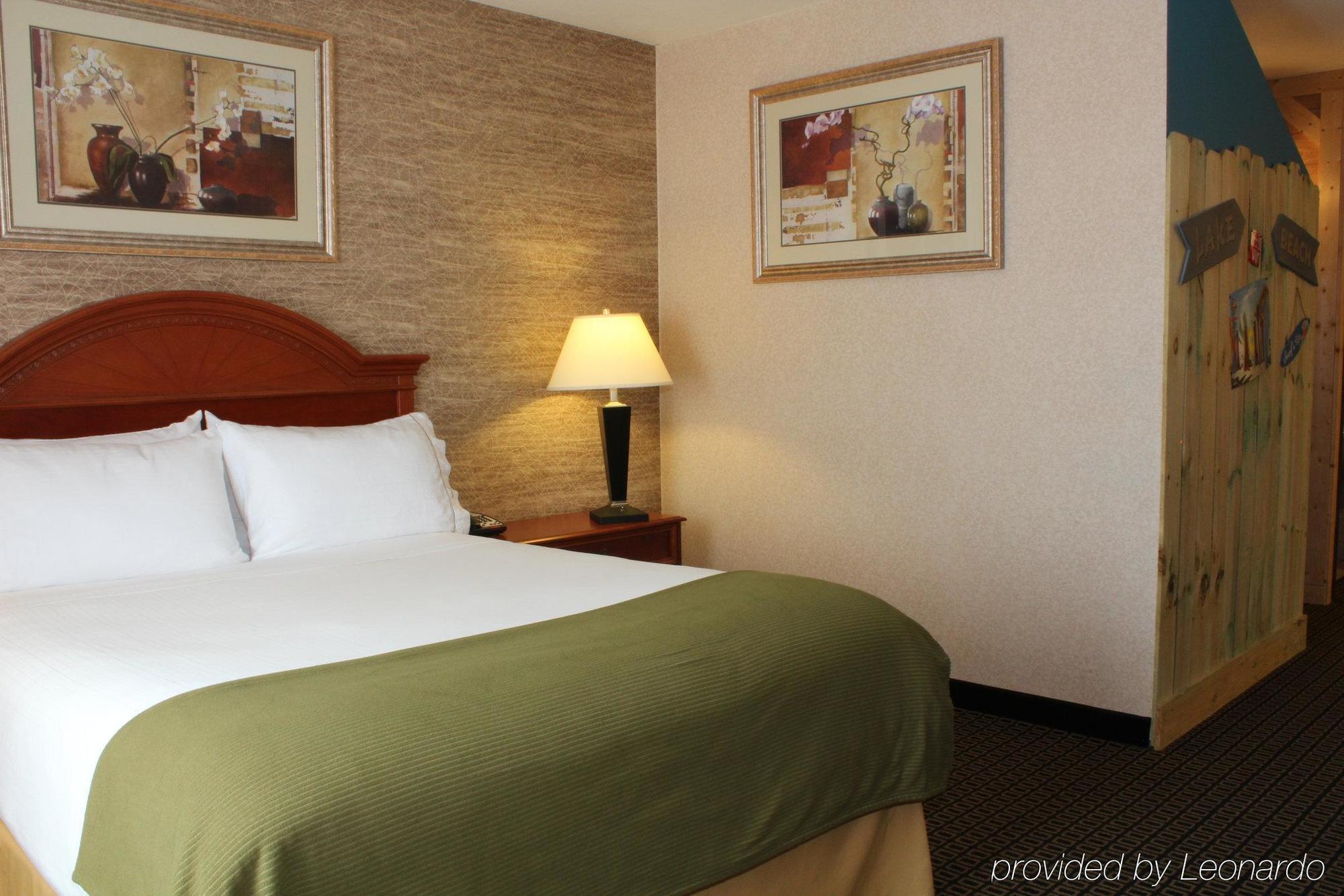 Comfort Inn Ludington Near Us-10 Eksteriør billede